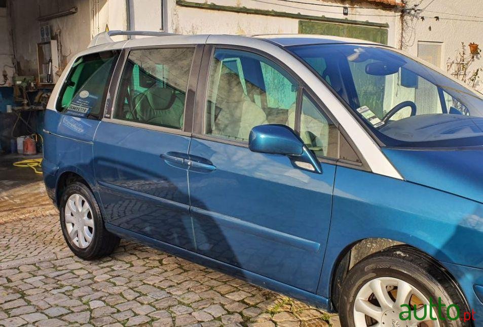 2006' Peugeot 807 photo #3