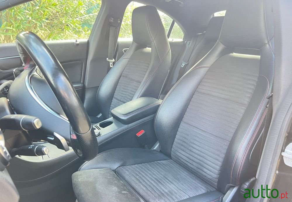 2017' Mercedes-Benz Classe Cla D Amg Line Aut. photo #5