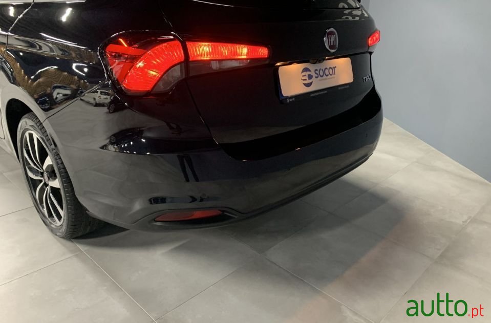 2019' Fiat Tipo Station Wagon photo #6