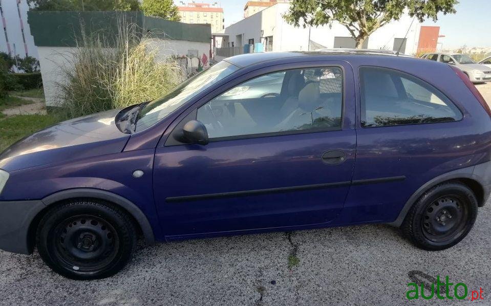 2002' Opel Corsa photo #1