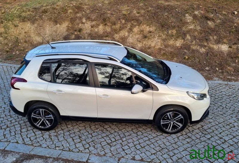 2017' Peugeot 2008 photo #3