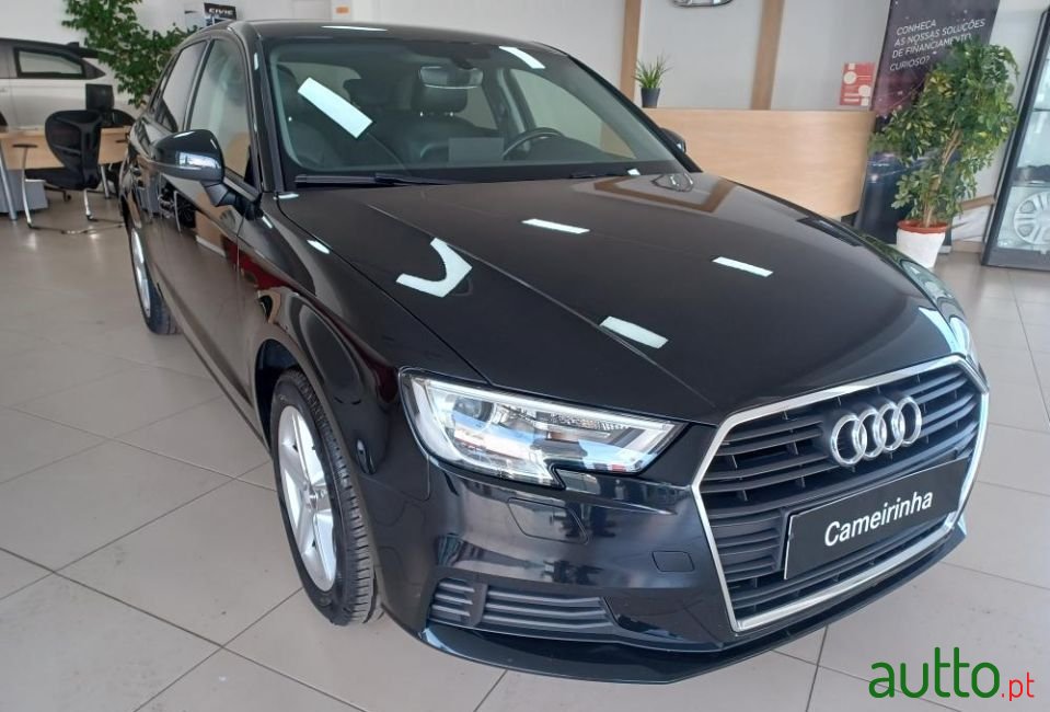 2018' Audi A3 Sportback photo #1