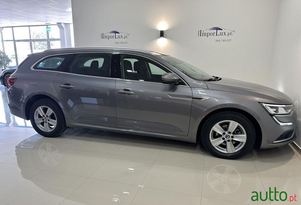 2017' Renault Talisman Sport Tourer photo #6