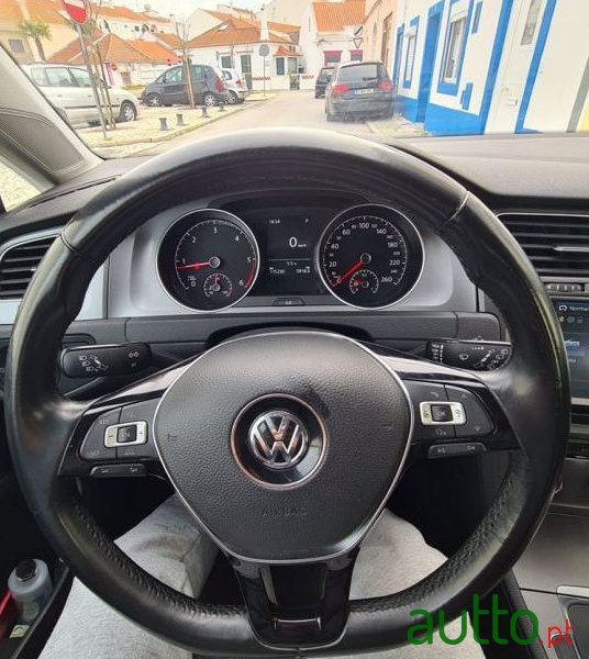 2015' Volkswagen Golf Automático photo #3