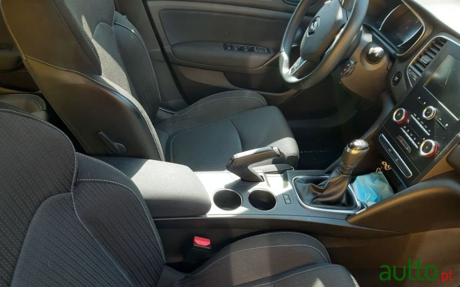 2016' Renault Megane photo #4