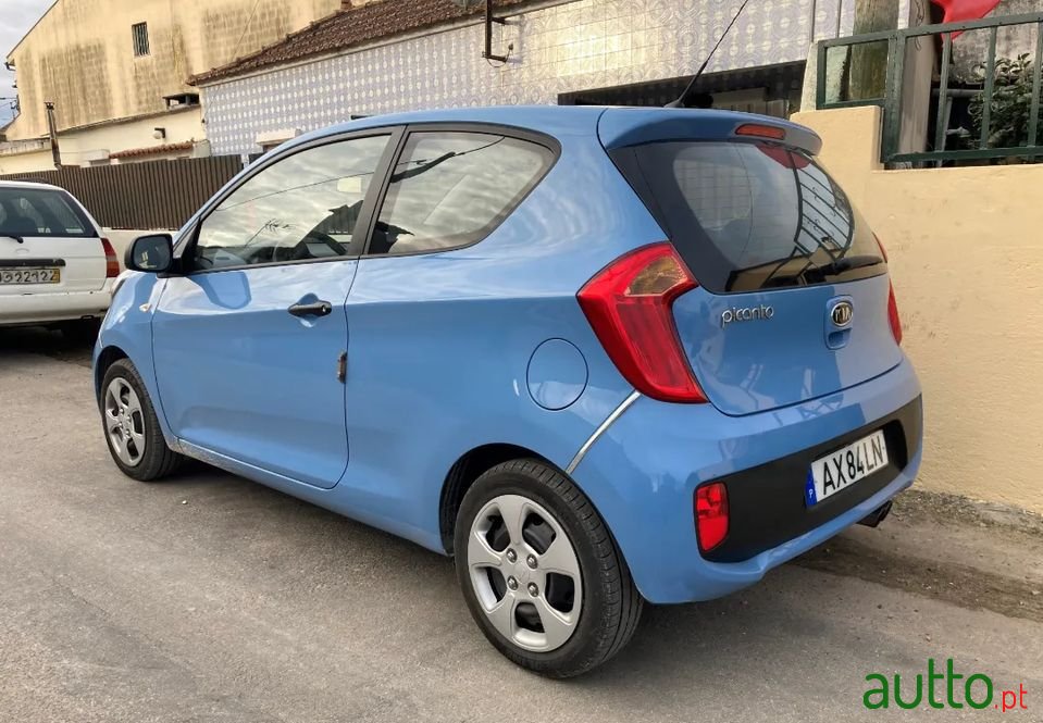 2011' Kia Picanto photo #2