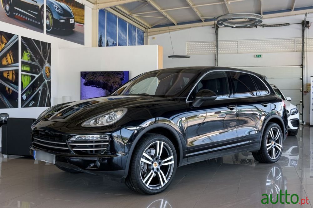 2014' Porsche Cayenne photo #1