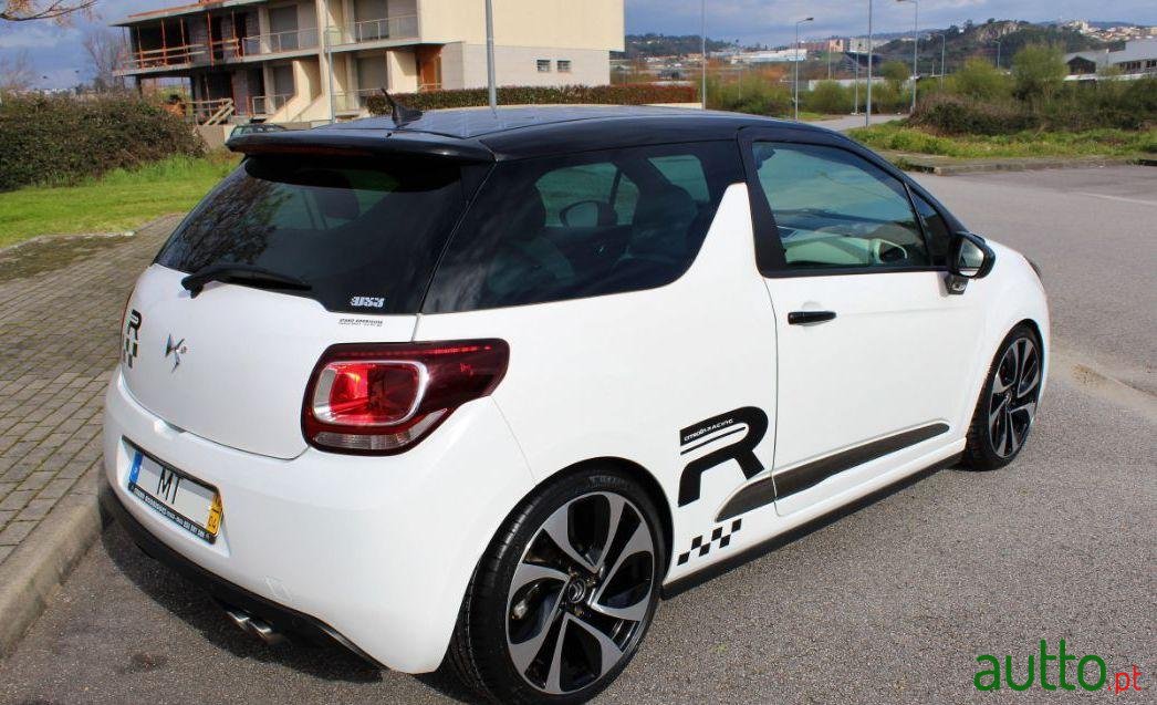 2012' Citroen DS3 photo #3