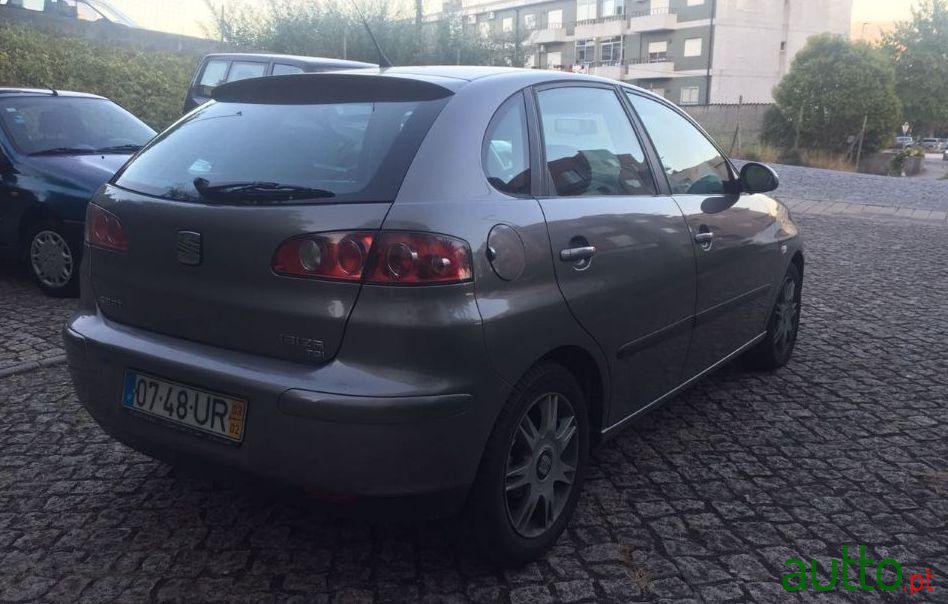 2003' SEAT Ibiza Sport photo #2