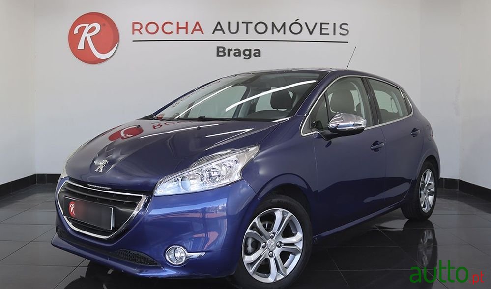 2015' Peugeot 208 1.2 Vti Allure photo #1