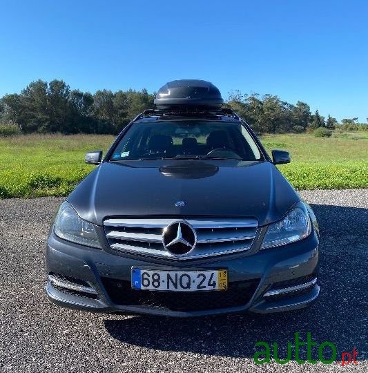 2013' Mercedes-Benz C-220 photo #3