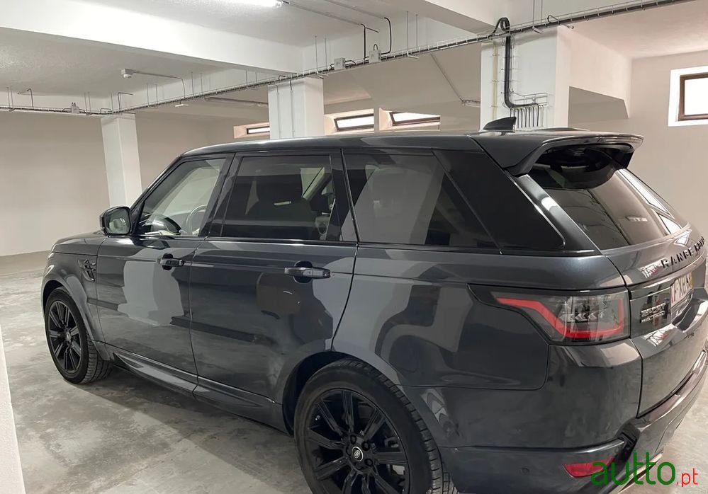 2019' Land Rover Range Rover Sport photo #4