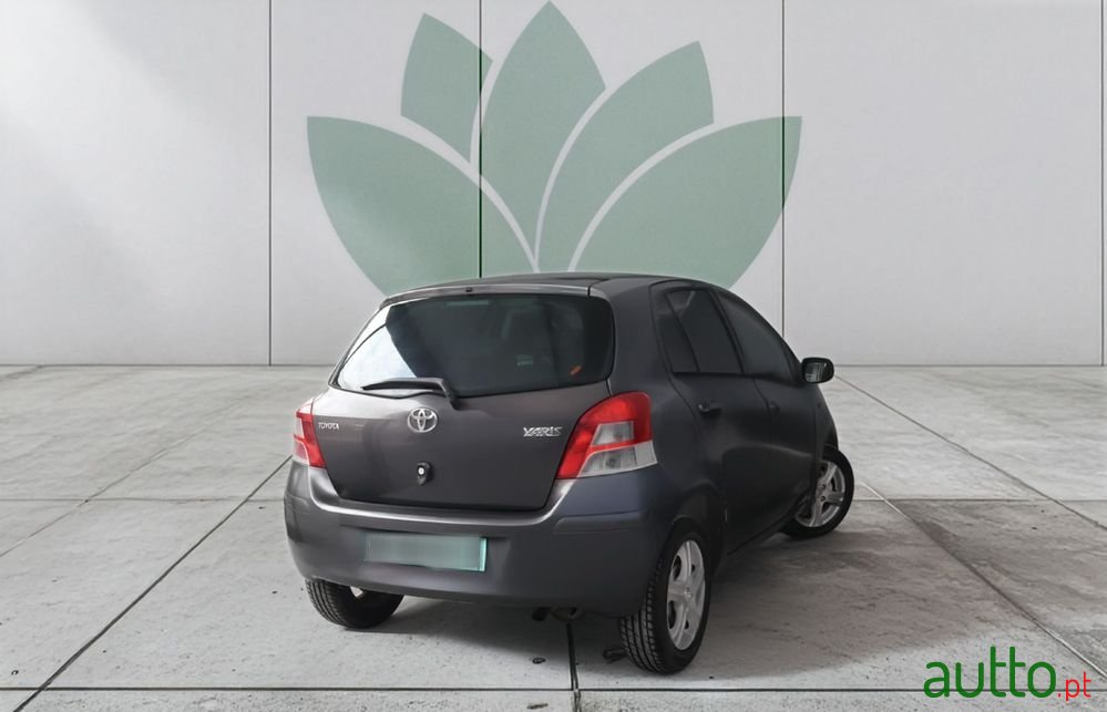 2010' Toyota Yaris 1.0 Vvt-I Ac photo #5
