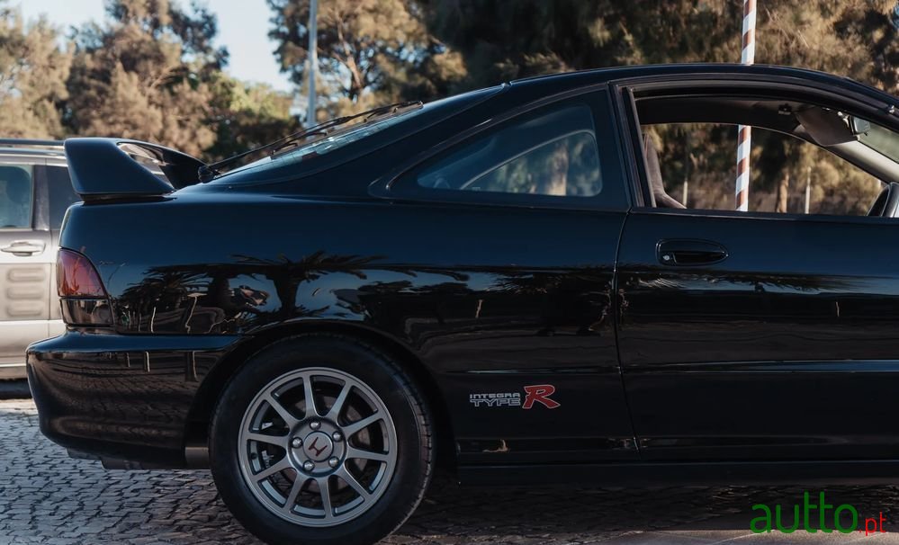1998' Honda Integra Type-R photo #3