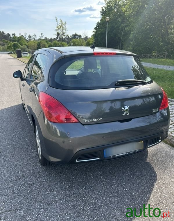 2011' Peugeot 308 photo #4