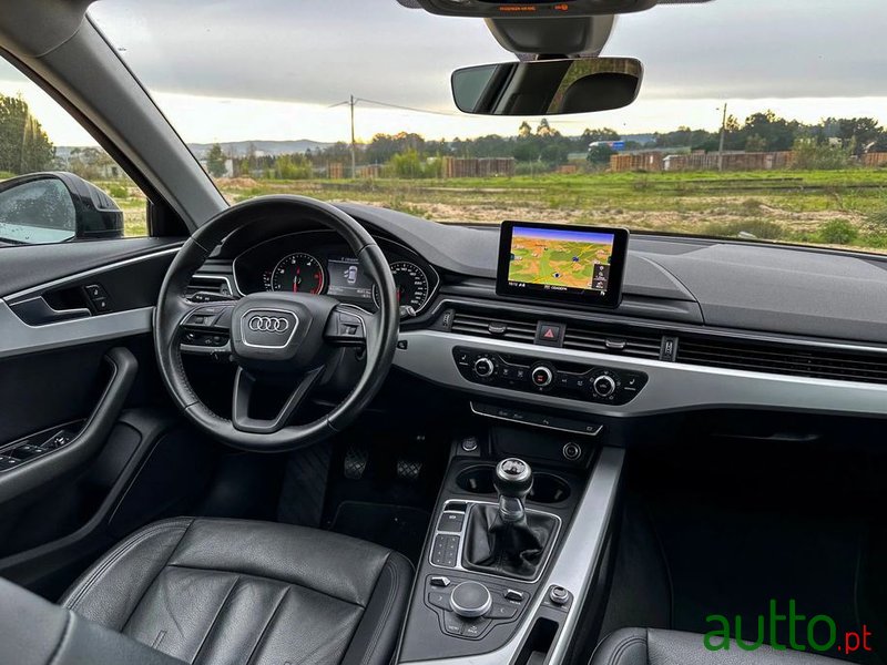2017' Audi A4 Avant photo #3