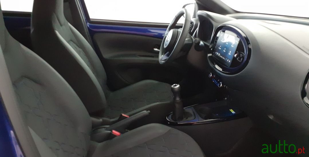 2022' Toyota Aygo-X photo #6