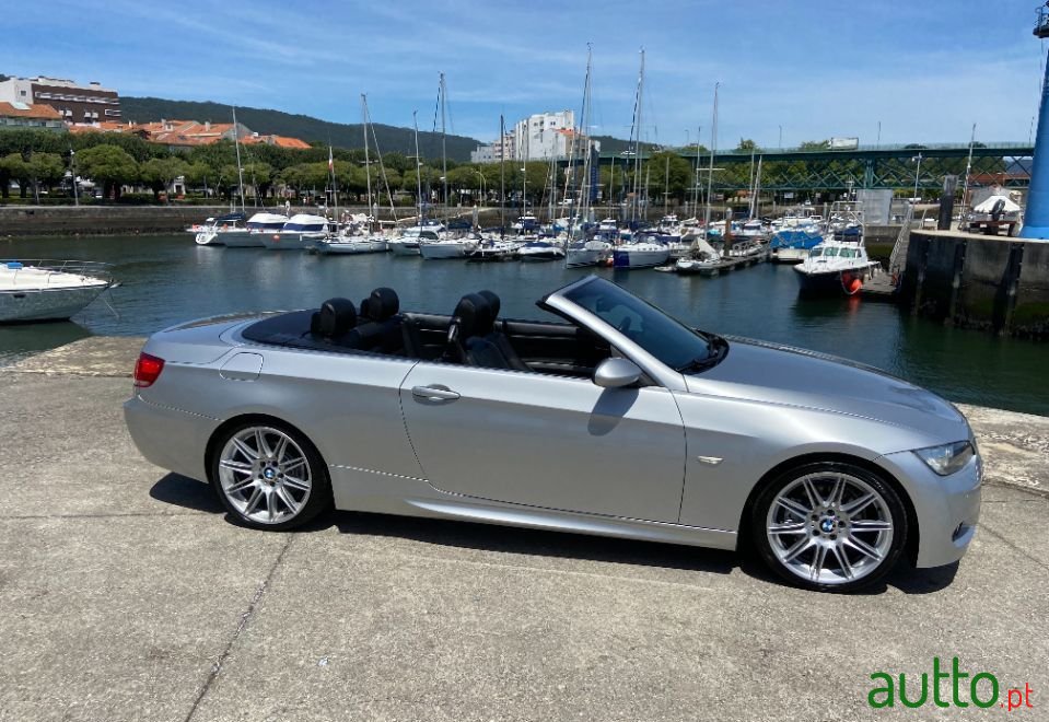 2007' BMW 325 photo #2