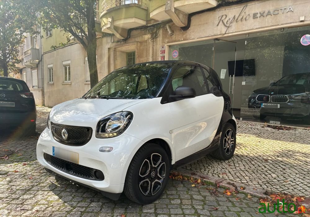 2018' Smart Fortwo photo #1