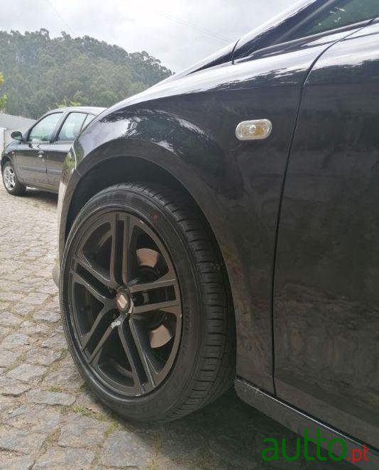 2006' SEAT Leon photo #5