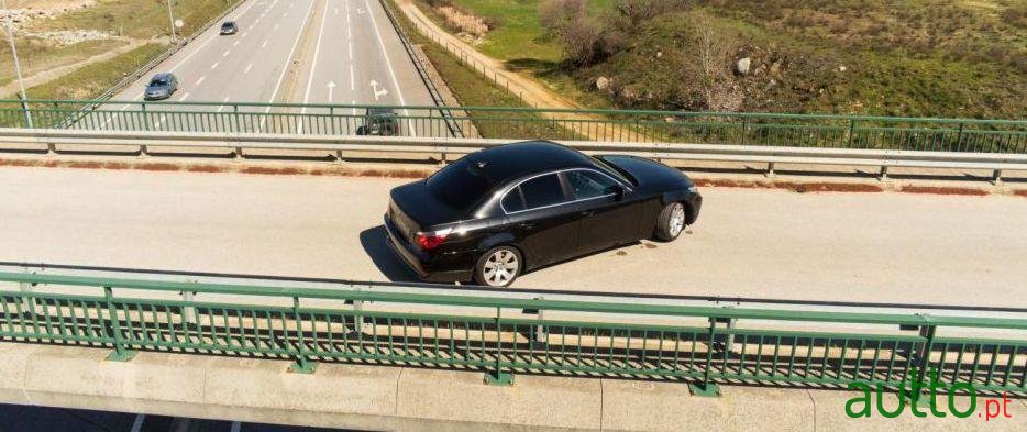 2004' BMW 530 Sport photo #2