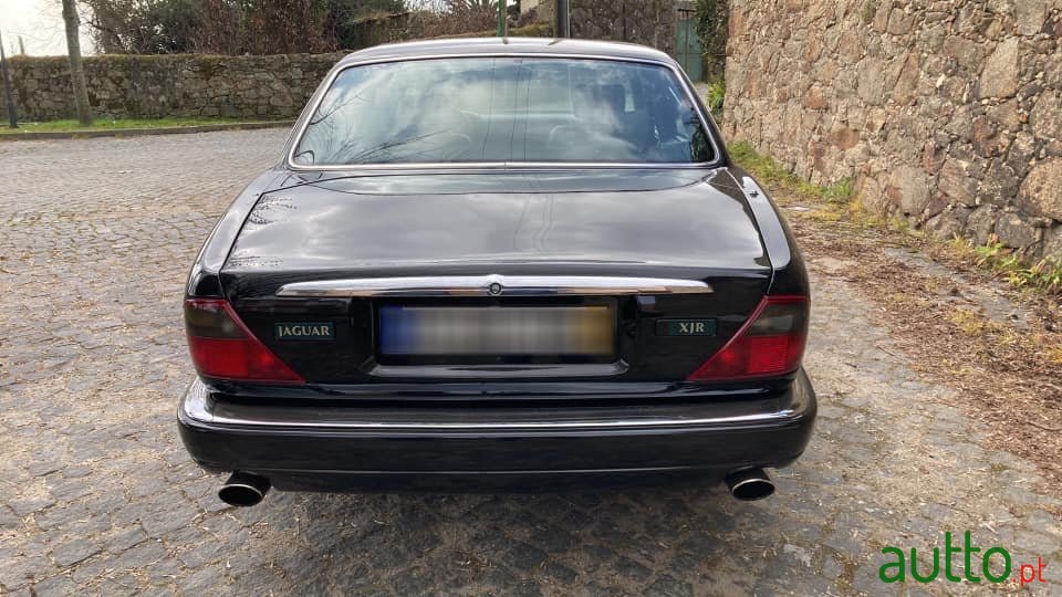 1995' Jaguar XJR photo #3