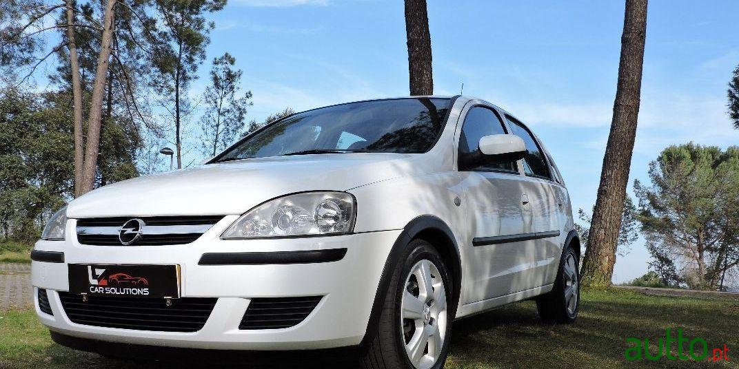 2005' Opel Corsa Cosmo Ac 1.3 Cdti photo #1