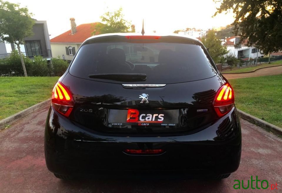 2016' Peugeot 208 photo #5