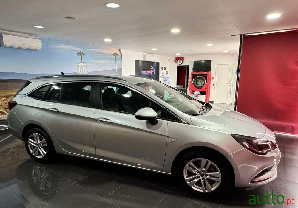 2016' Opel Astra Sports Tourer photo #3