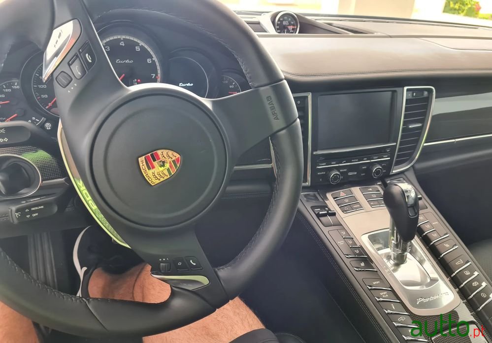 2010' Porsche Panamera Turbo Pdk photo #4