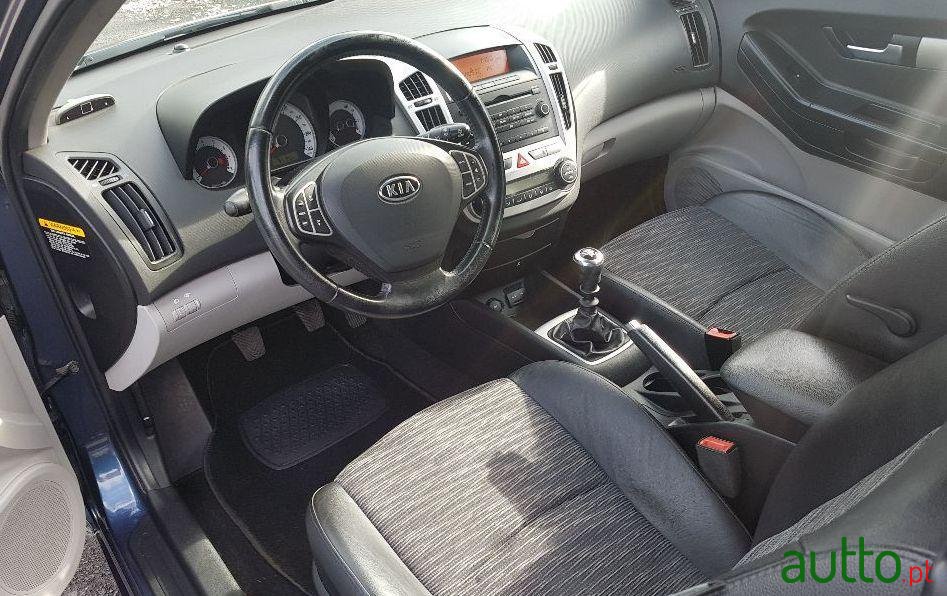 2009' Kia Ceed photo #3