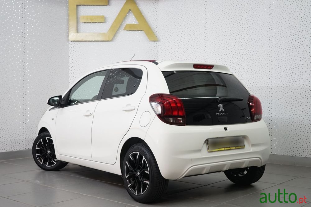 2015' Peugeot 108 1.0 E-Vti Allure photo #5