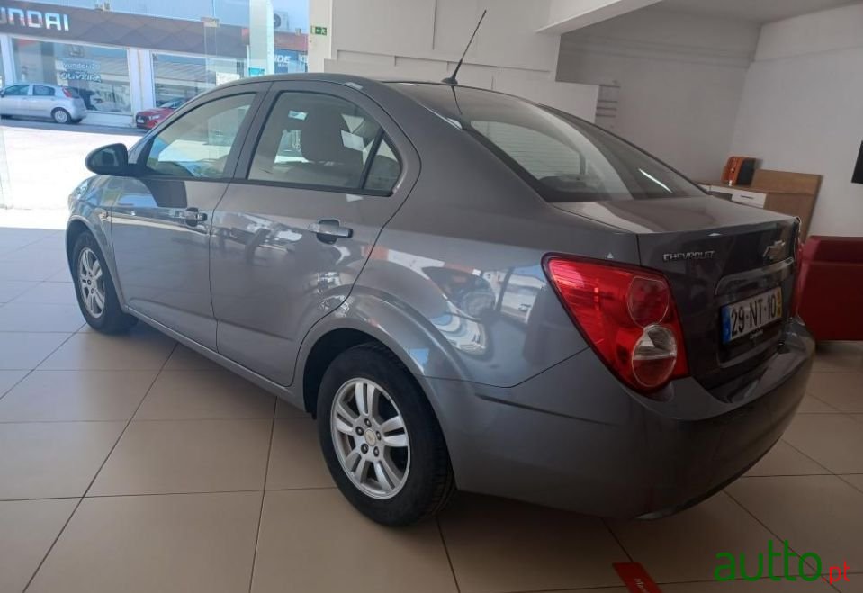 2013' Chevrolet Aveo photo #5