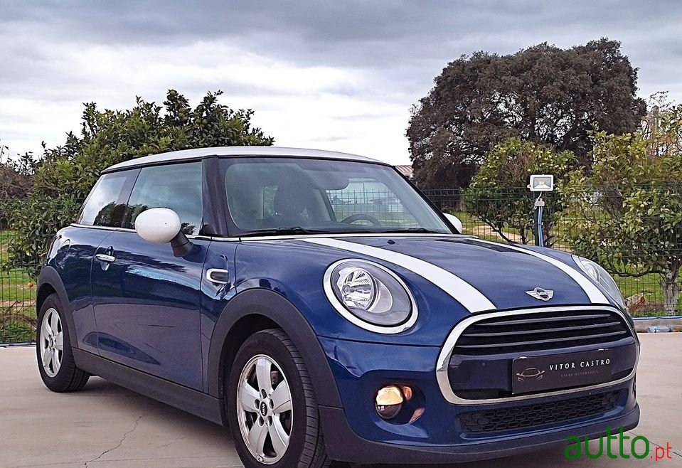 2017' MINI Cooper photo #1