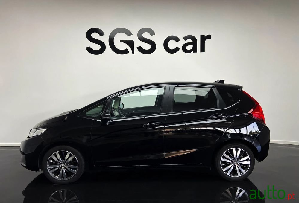 2017' Honda Jazz photo #2