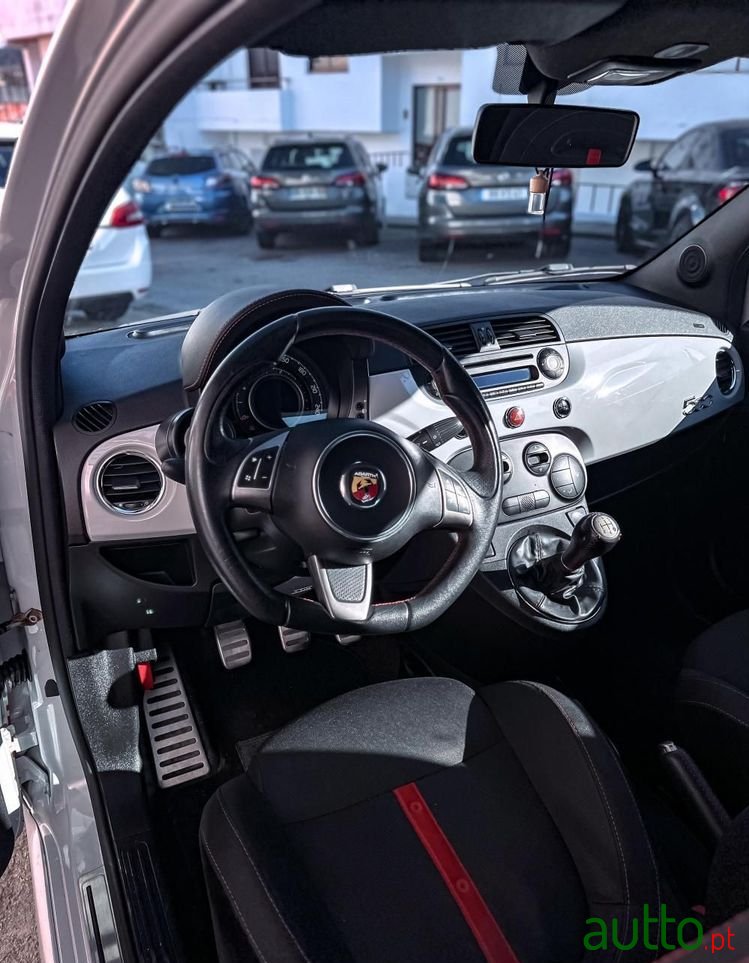 2012' Fiat 500 Abarth photo #3