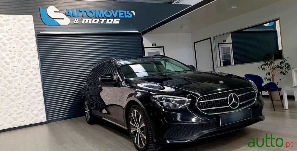 2021' Mercedes-Benz E 300 photo #1