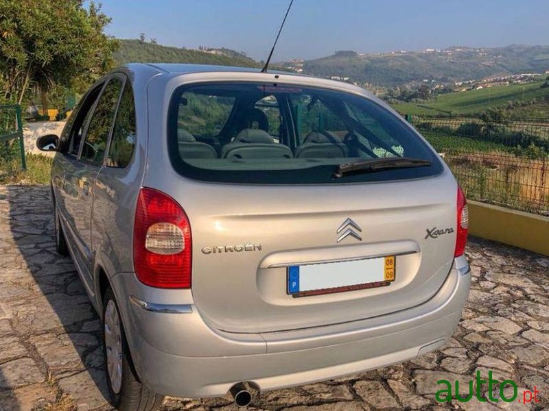 2008' Citroen Xsara Picasso photo #2