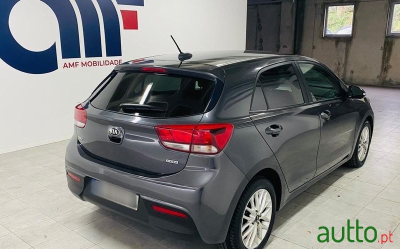 2018' Kia Rio 1.4 Crdi Tx photo #3