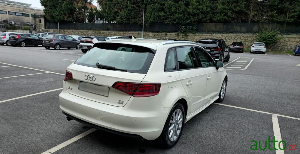 2014' Audi A3 Sportback photo #3