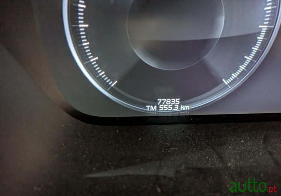 2020' Volvo V60 photo #6