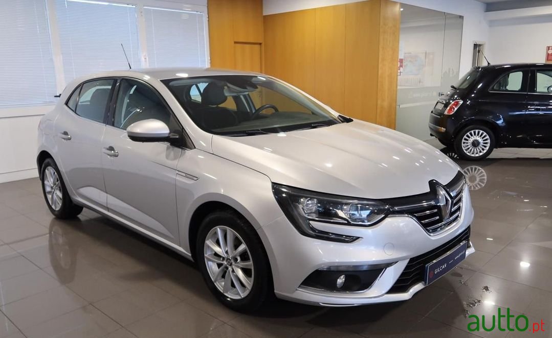 2017' Renault Megane photo #2