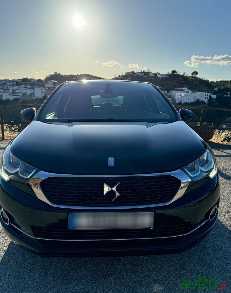 2016' DS Automobiles Ds4 photo #1