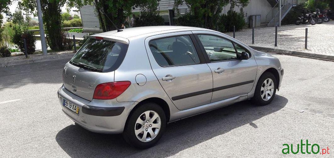 2004' Peugeot 307 photo #2
