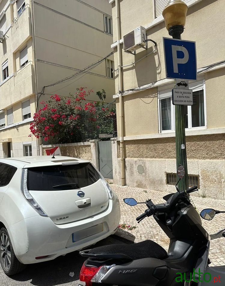 2017' Nissan Leaf photo #2