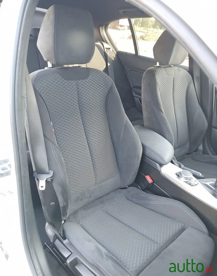 2017' BMW 120 D Xdrive Pack M photo #6