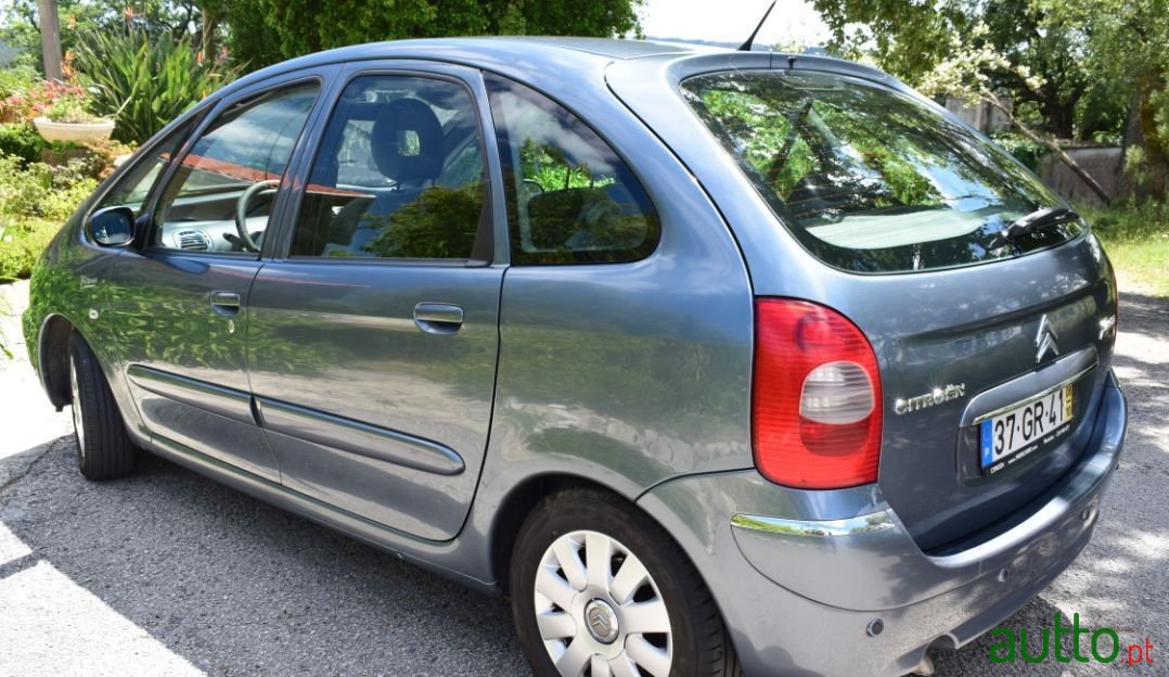 2008' Citroen Xsara Picasso photo #4