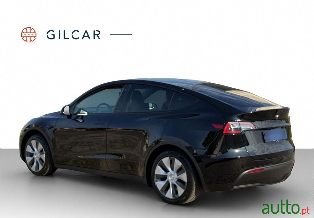 2022' Tesla Model Y Standard Rwd photo #6