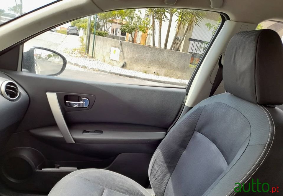 2010' Nissan Qashqai photo #4