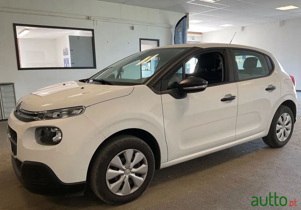 2017' Citroen C3 1.2 Puretech Live photo #1
